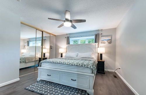 Perfect Getaway 3BR 3BA Home Close to Parks and Shopping - Foto 11