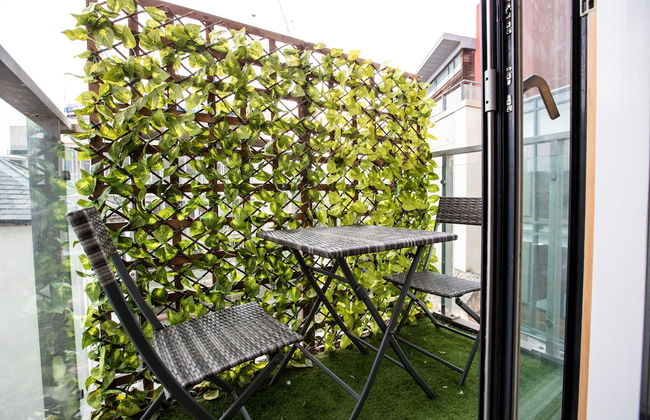 The Wren Beautiful Apartment inc parking - Foto 10