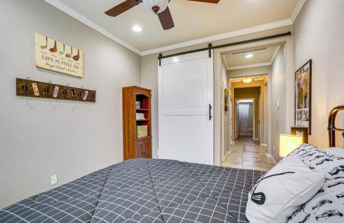 Backyard Paradise and Community Perks Buckeye Oasis - Foto 19