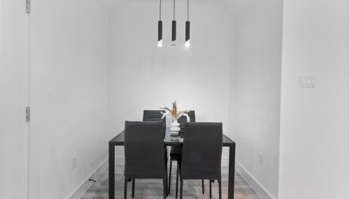 Chic Grey Escape Close to Downtown Fun - Foto 5