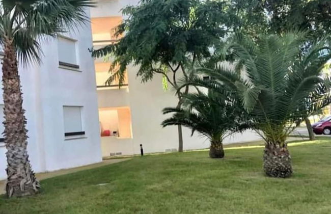 Stylish 2-bed Apartment Overlooking the Fairways - Foto 34