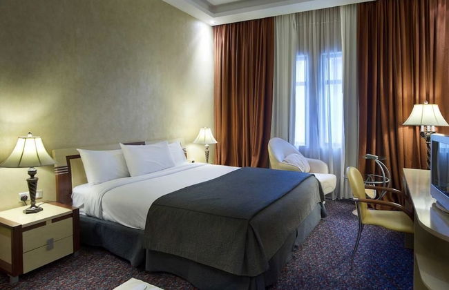 Excelsior Luxury Apartments - Photo 2