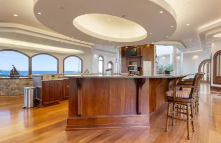 Bay Estate Luxe Waterfront Home w/ Private Pier, Main+guest House, Bay Views - Foto 28