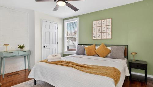 Cozy 2-Floor Home 5BR 3BA 2 Kitchens Backyard - Foto 2