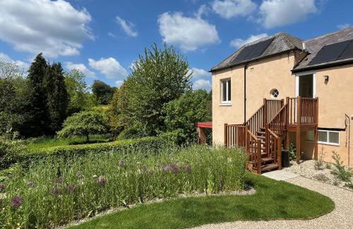 Artist's Studio - Photo 39