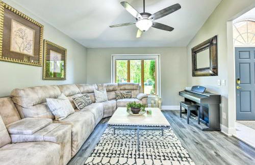 Pet-Friendly Maple Grove Gem with Private Yard! - Foto 5