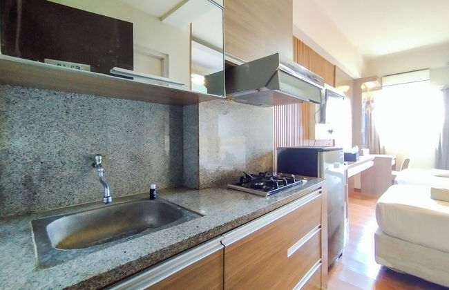 Strategic And Nice Studio Apartment At Suites @Metro - Foto 8