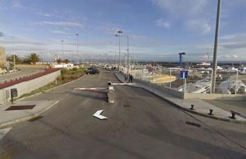 Sleep aboard a modern sailboat in Oeiras - Photo 25