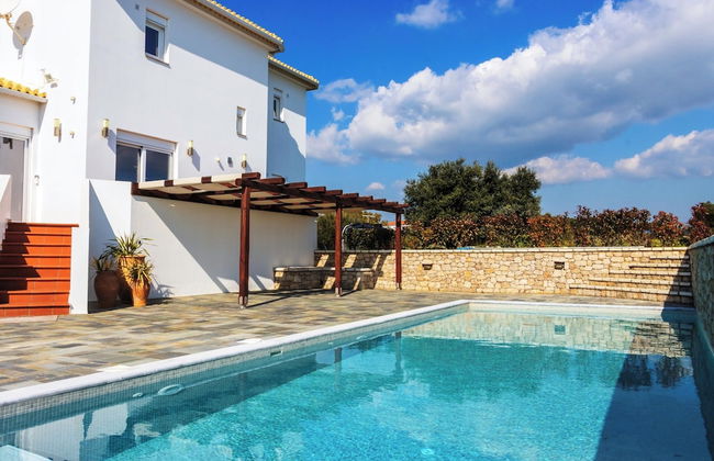 Kbel sea View Villa, Private Pool, Sleeps8, Garden - Foto 1