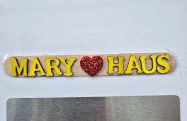 Mary Haus in Biebertal-Bieber, mit 2 Apartament und 4 Zimmer, 1 fur 2 und eine fur 6, In Nahe Gießen und Wetzlar mit WLAN, Parkplatz, 2 Badezimmer - Photo 2