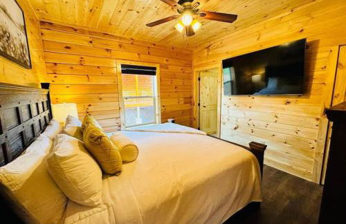 New! Indoor Pool/PS 5/Hot tub/Parkway - Foto 31