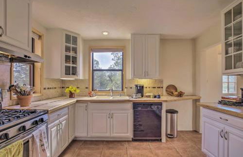 Artists Retreat with Pecos National Park Views! - Foto 12