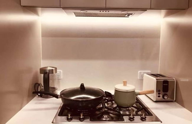 Luxury Skyrise 2bed2bath APT in Olympic Park - Photo 5