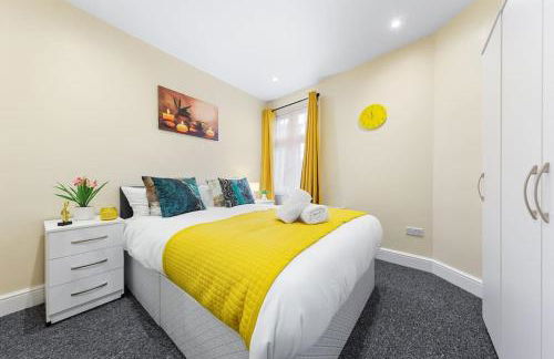Immaculate 2BR London Flat with King Bed-Parking Available-Sleeps 6-20 Percent OFF Off Long Stays! Perfect for Families, Contractors & Couples! - Foto 37