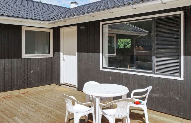 8 Person Holiday Home in Melby - Foto 18