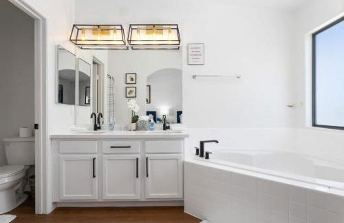 Fantastic 4BR with Pool and Games - Foto 28