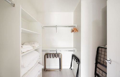 Art-Inspired Loft with Mountain View - Zuni Lofts - Foto 23