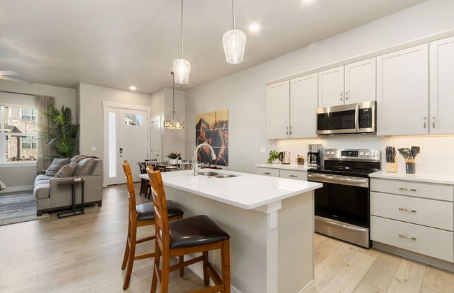 Noco Retreat - King Beds, Fireplace, Scenic Trails - Foto 11