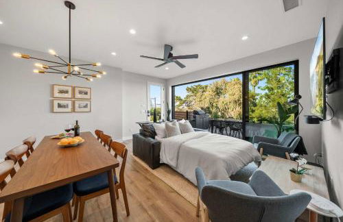 Del Mar Retreat - Laundry BBQ Firepit AC Patio - Photo 10