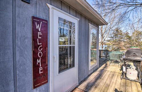 Lakefront Table Rock Getaway with Private Swim Dock! - Foto 22