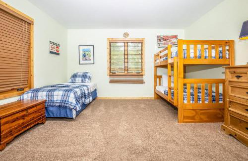 Northwoods Getaway - Photo 31