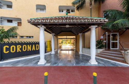 Moderno estudio y piscina a 50 metros de la playa - Photo 17