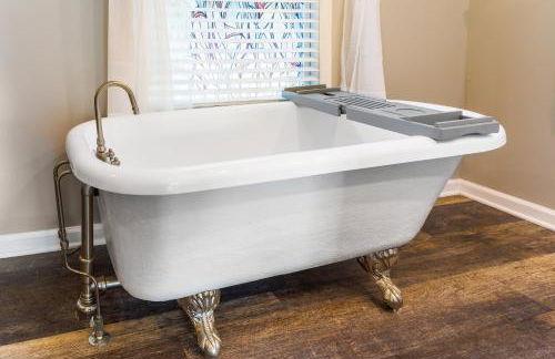 Franklin 4BR Escape, BBQ, Fire Pit, Sleeps 15 - Foto 34