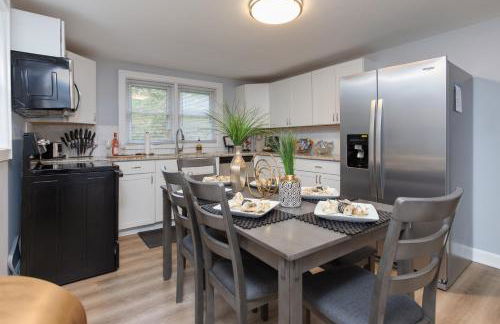 Soaking tub w Washer and Dryer, WiFi - Foto 7