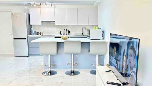 Paradigm House, Stunning 2-Bedroom Apartment 1, free Parking, Oxford - Foto 3, stove, pet friendly, minibar