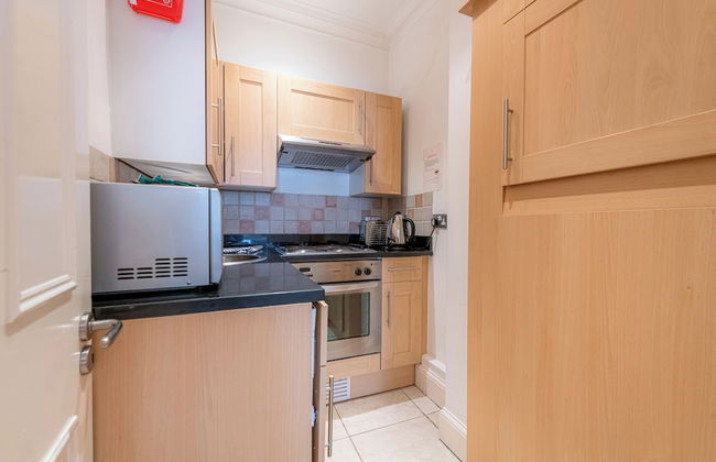 17 Hertford Street - Photo 12