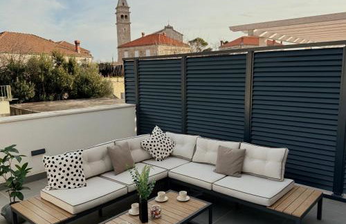 Dawn & Dusk - Modern Two Bedroom Apartment with Mountain Views - Photo 1