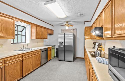 15 Min to LSU & Downtown Oak Hills Place Hideaway - Foto 14