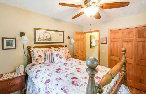 Waterfront Johnson Lake Getaway with Fire Pit! - Foto 13