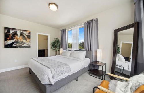 Swanky Townhome Near Old Town, Breweries and River - Foto 45