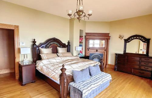 Luxury Bayfront Oasis with Private Beach Access, Near Tulalip Casino and Outlets! - Foto 14