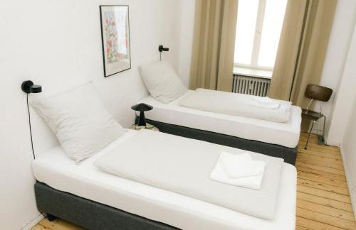 Spacious 3BR Apartment at Schillerkiez - Groups & Families - Foto 18