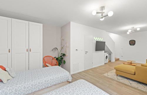 "CASA BELLA VITA" with large SPA and counter-current swimming near the beach! - Foto 39