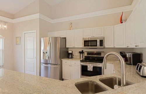 Briarwood- Terrazzo Lane with Lake View - Foto 11