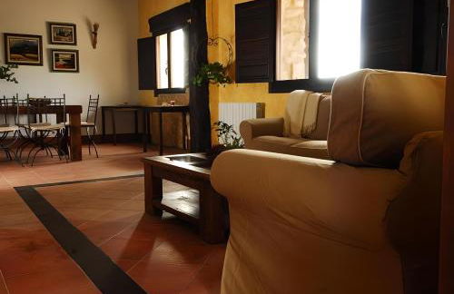 Casa Rural Enorme con BBQ & Horno Leña ideal para Familias - Foto 7