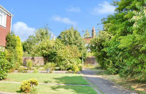 Peaceful first floor apartment close to town centre - Foto 20