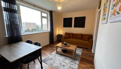 Cozy 2 Bedroom Apartment close to Town Centre - Foto 3