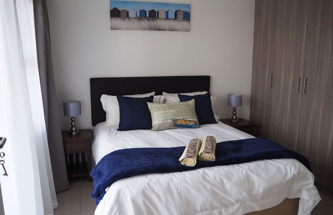 African Eagle Apartments - Photo 3