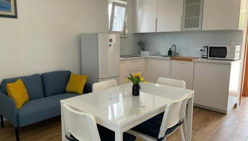 Lili Murter - Foto 3, minibar