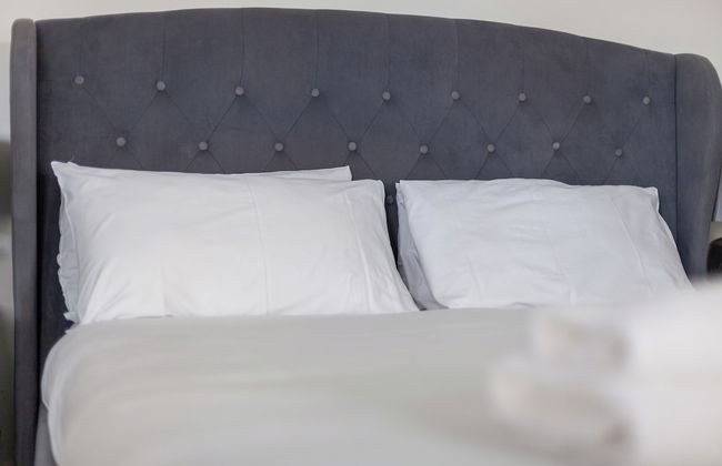 Spacious & Chic 3bed House in London - Photo 14