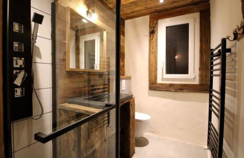 Chalet le Chantelevent for 24 Guests - Slope Views, Pool & Jacuzzi - Foto 28