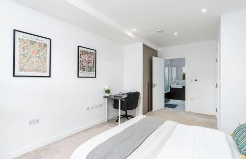 Tranquil 2-Bed Apartment, Balcony, Sleeps 6, 7 Minute Drive to King's Cross St Pancras - By City Peace - Foto 28