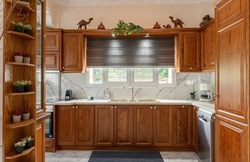 Angela a la Corfu - Foto 46