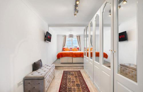 6 bedroom home for contractors and families - Photo 18