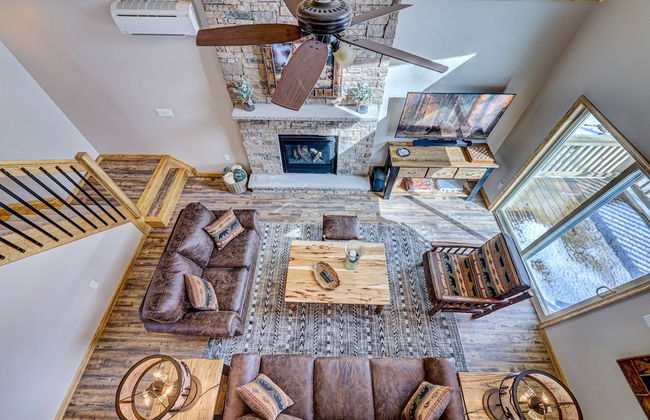 Top Notch Lodge by Avantstay Hot Tub, Game Room, Community Pool, Deck - Foto 18