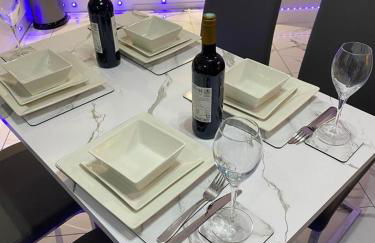 2 Double Bedroom Apartment in Edgware, London - Foto 16